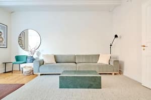Large & Stylish Apartments in Trendy & Vibrant Neighbourhood