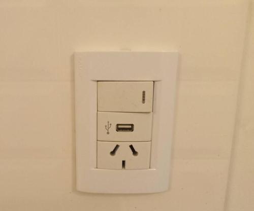 552501982.jpg