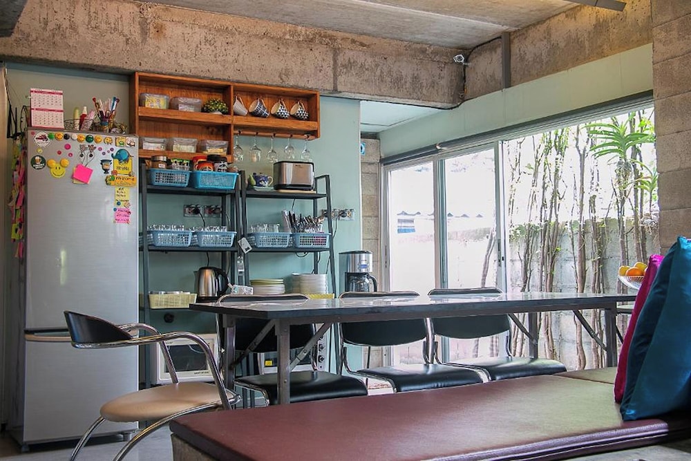 Shared kitchen facilities