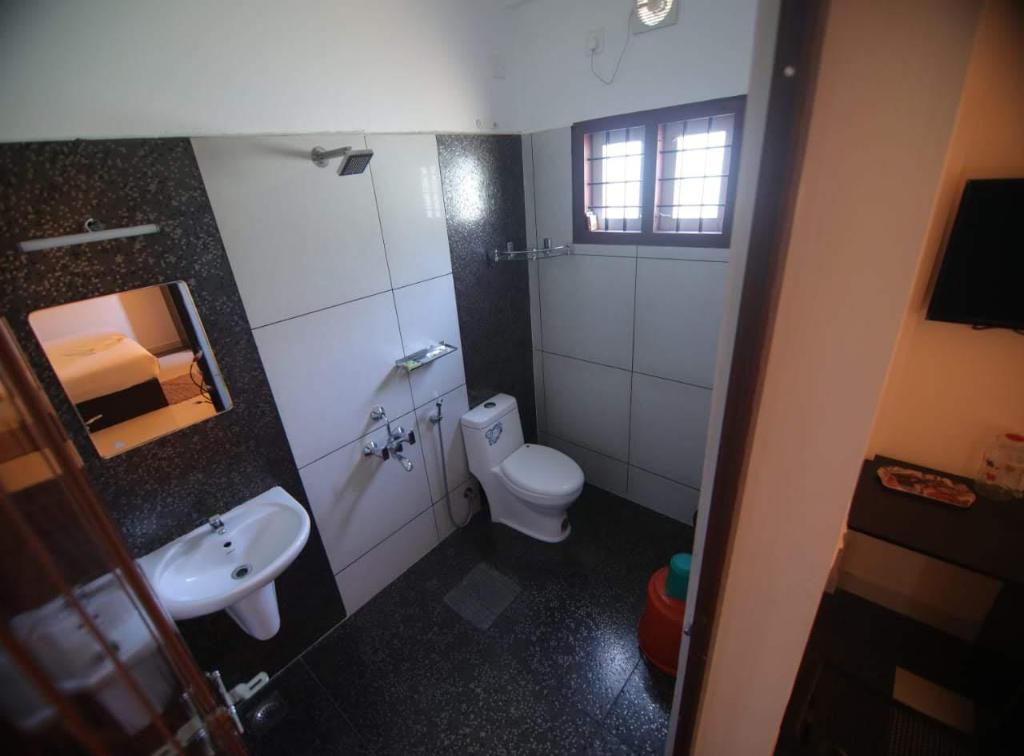 a75bd332adc1a7b630ad54472e3e9aa4.jpg