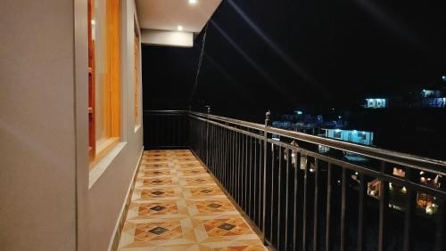 561996723.jpg