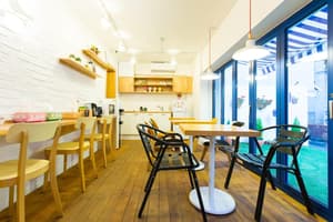thumbnail: Restaurant