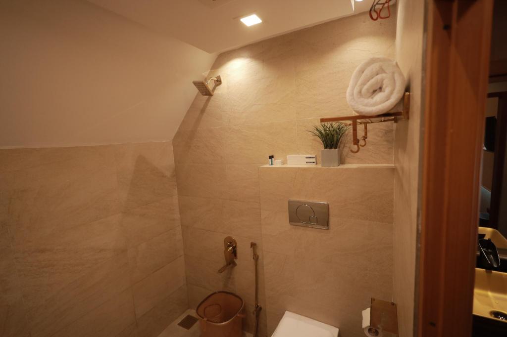 db700c6feeb467f71cdf1c639bb06251.jpg