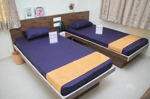 C Suites - Orange