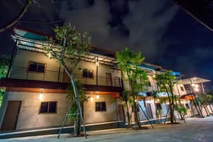 thumbnail: Exterior