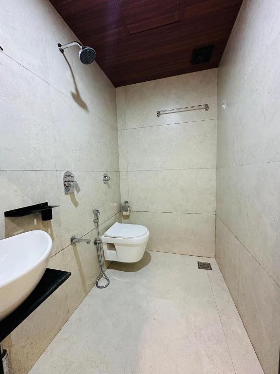 7093aadc2ae2e3bed594f1fe7dea62ea.jpg