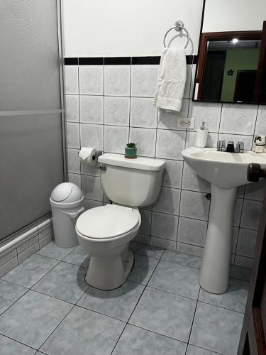 870057990.jpg