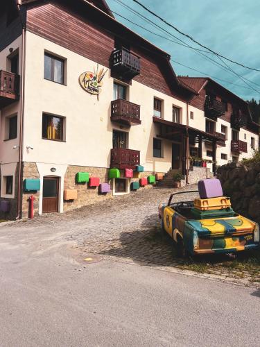 599816854.jpg