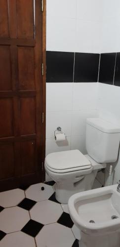 879834274.jpg