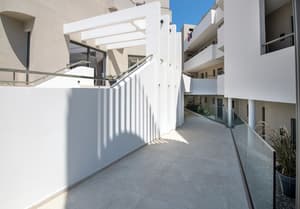 thumbnail: Exterior