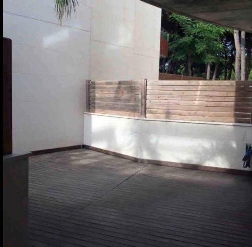 463054678.jpg