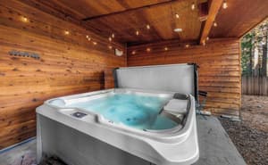 thumbnail: Outdoor spa tub