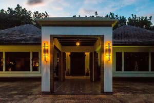 thumbnail: Exterior