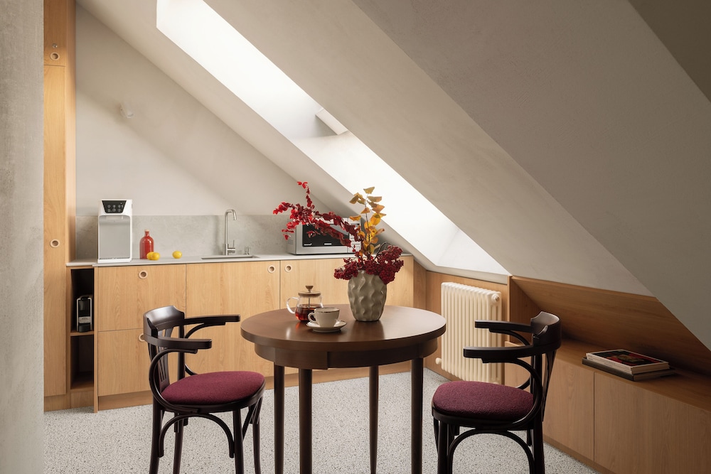 Private kitchenette