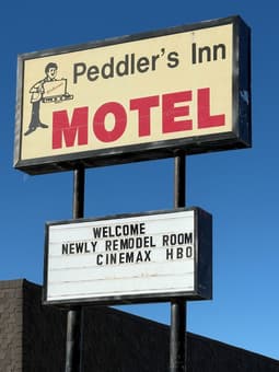 Peddlers Inn Motel