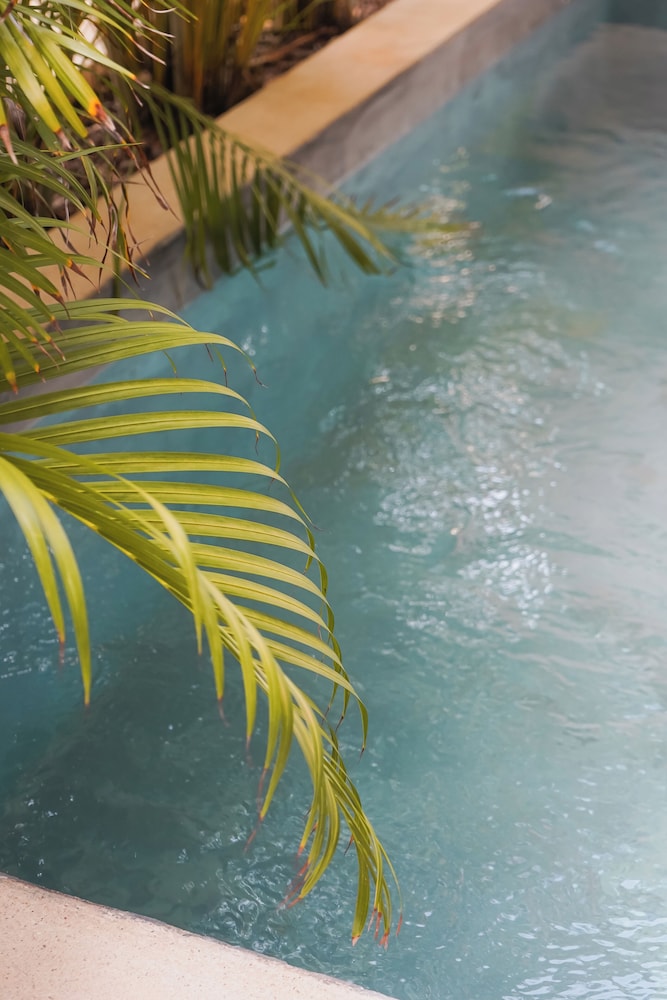 Private pool