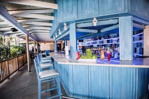 thumbnail: Poolside bar