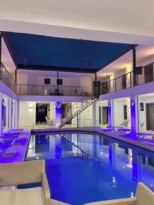 thumbnail: Pool