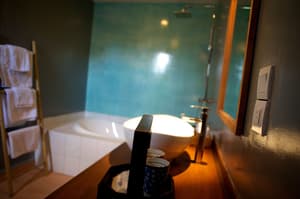 thumbnail: Front of property