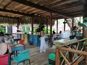 thumbnail: Breakfast area