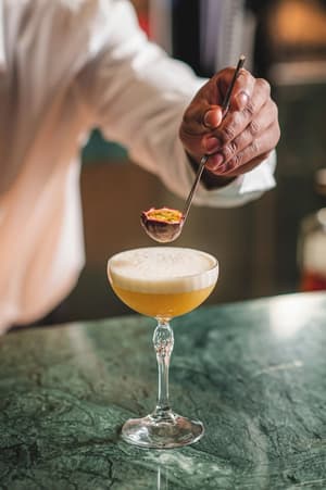 thumbnail: Bar (on property)