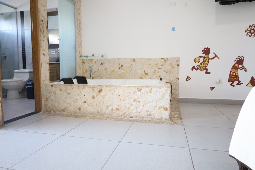 Private spa tub