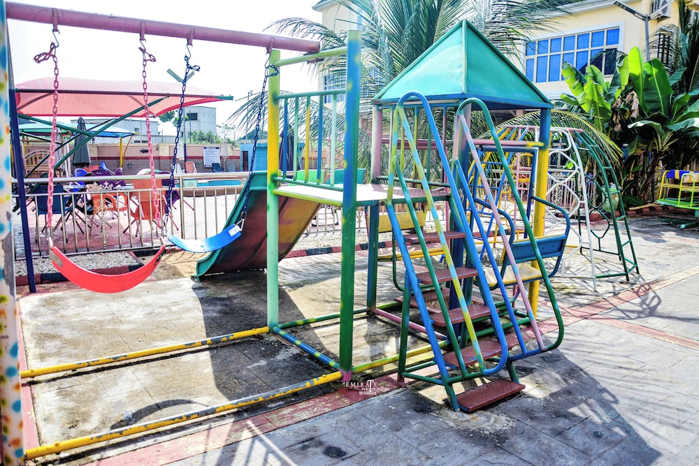 Children's play area - outdoor