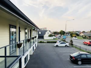 thumbnail: Exterior