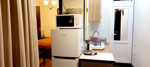 437890946.jpg