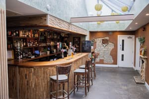 thumbnail: Bar (on property)