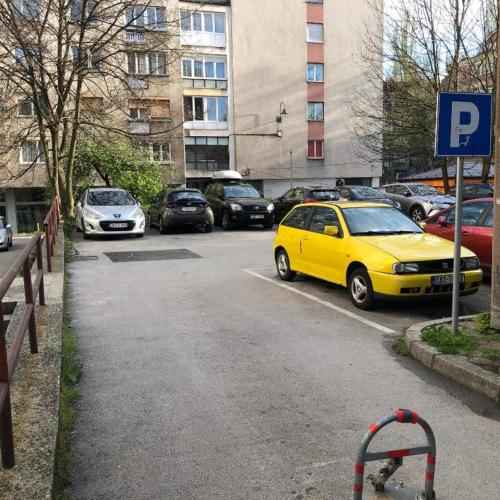 461760806.jpg