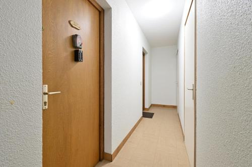 856402028.jpg
