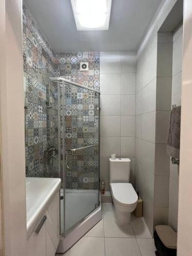 462573624.jpg