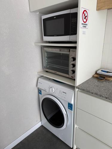 831952766.jpg
