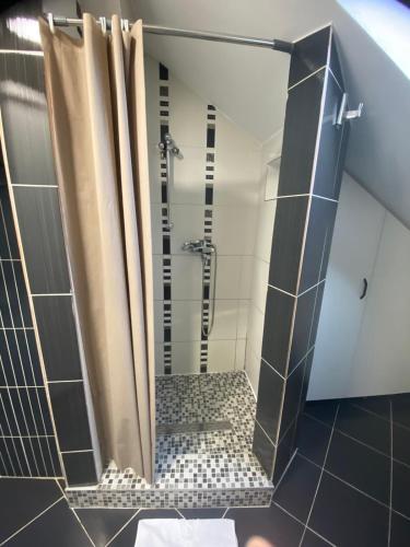 680862461.jpg
