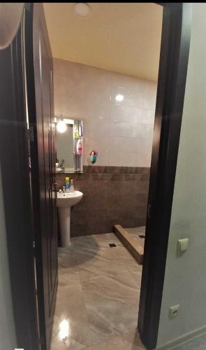 586181871.jpg