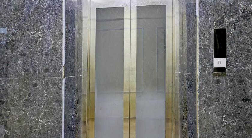 700216504.jpg