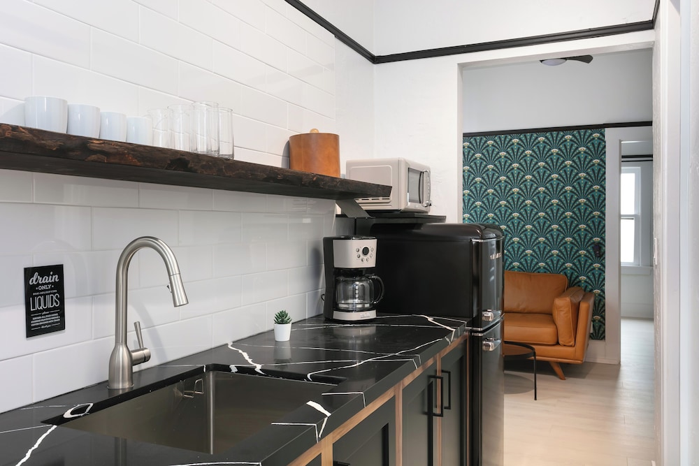 Private kitchenette
