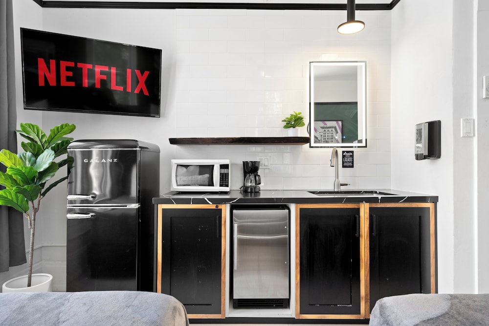 Private kitchenette