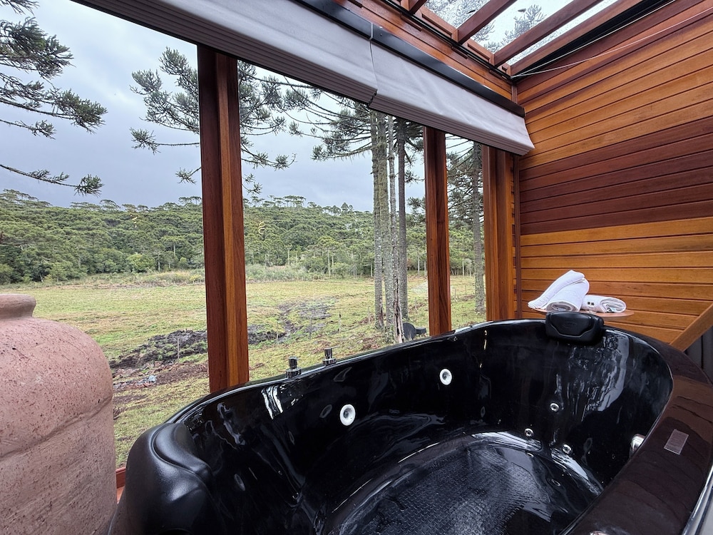 Private spa tub