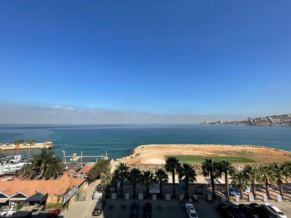 Beach/ocean view