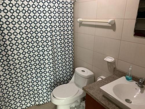 574521921.jpg