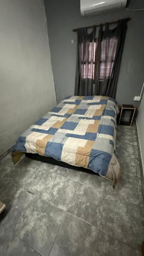 872458016.jpg