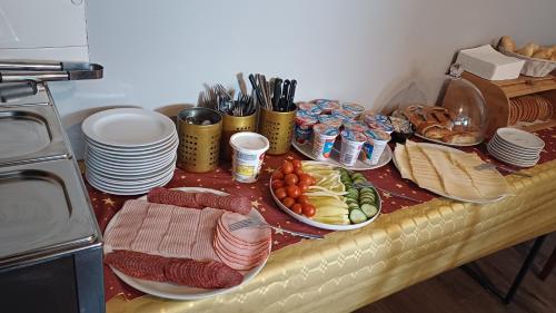 702010037.jpg