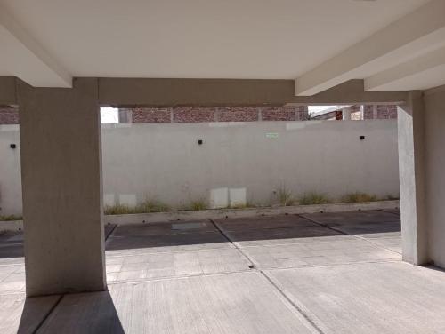 477179614.jpg