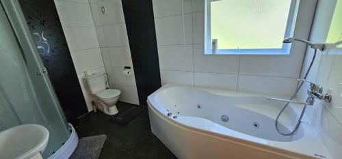 714616073.jpg
