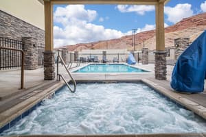 thumbnail: Pool