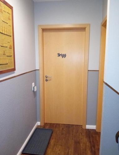 712863356.jpg