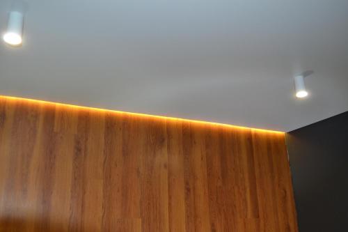 606663449.jpg