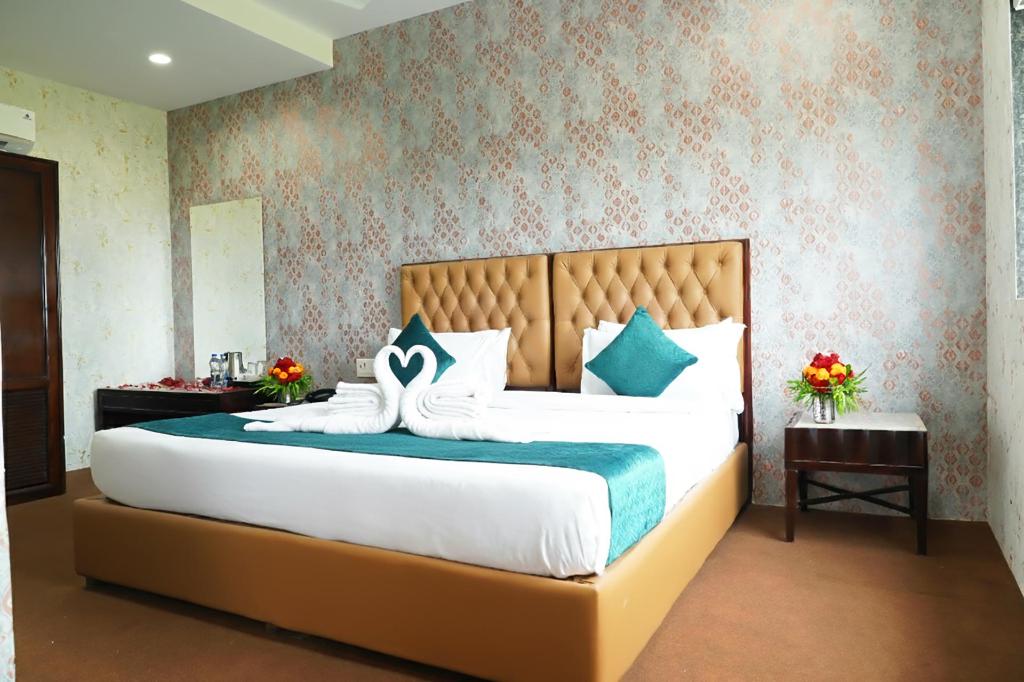 8eb53b12759273513ac130e3f03a1dda.jpg